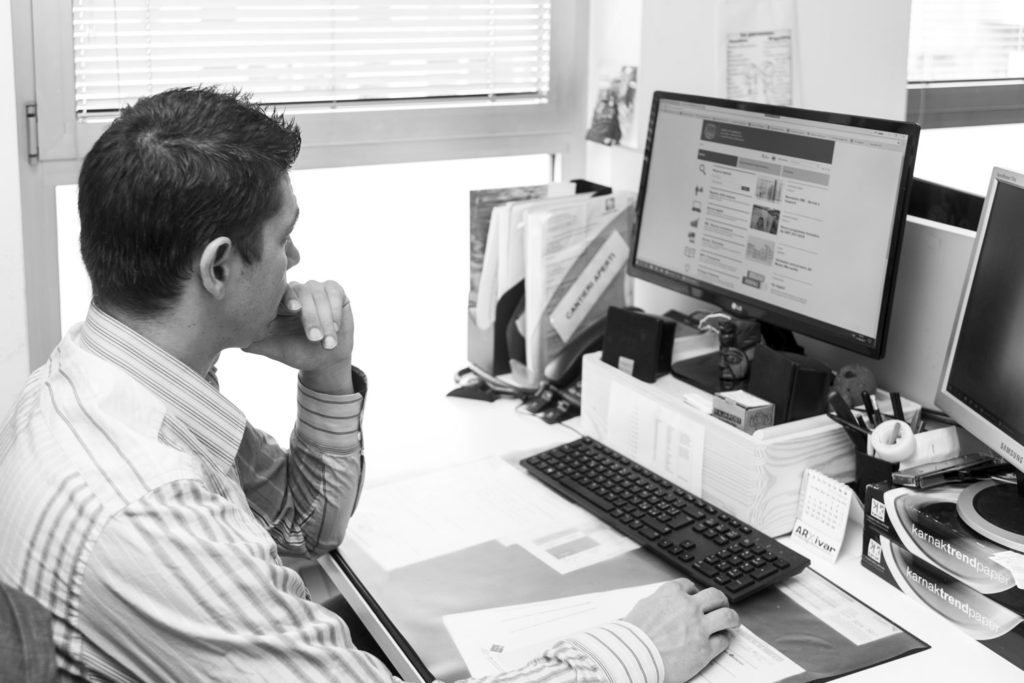 News 22 News svg+xml;charset=utf